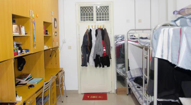 64a198cb2cde6673cbfaa19cc97002ca